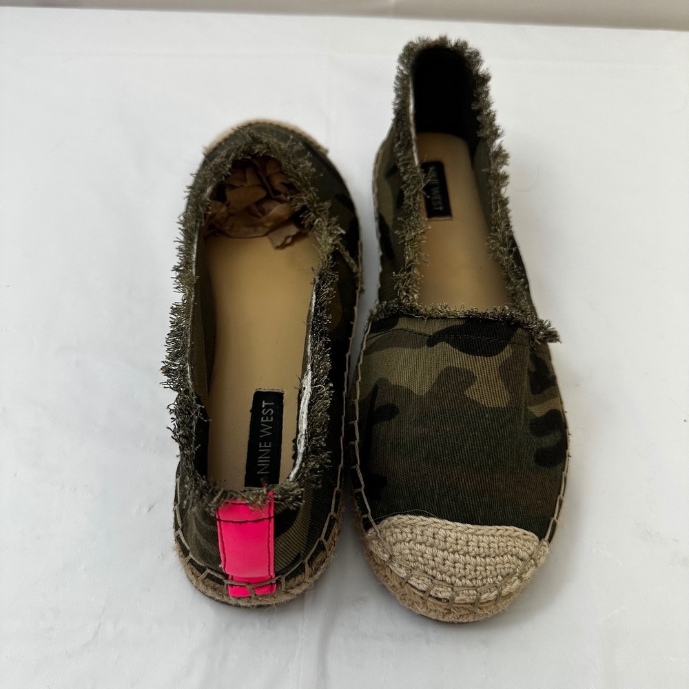 Nine West Camo Canvas Espadrille‎ Flats Green Neon Pink Frayed Edge Mens 7.5M